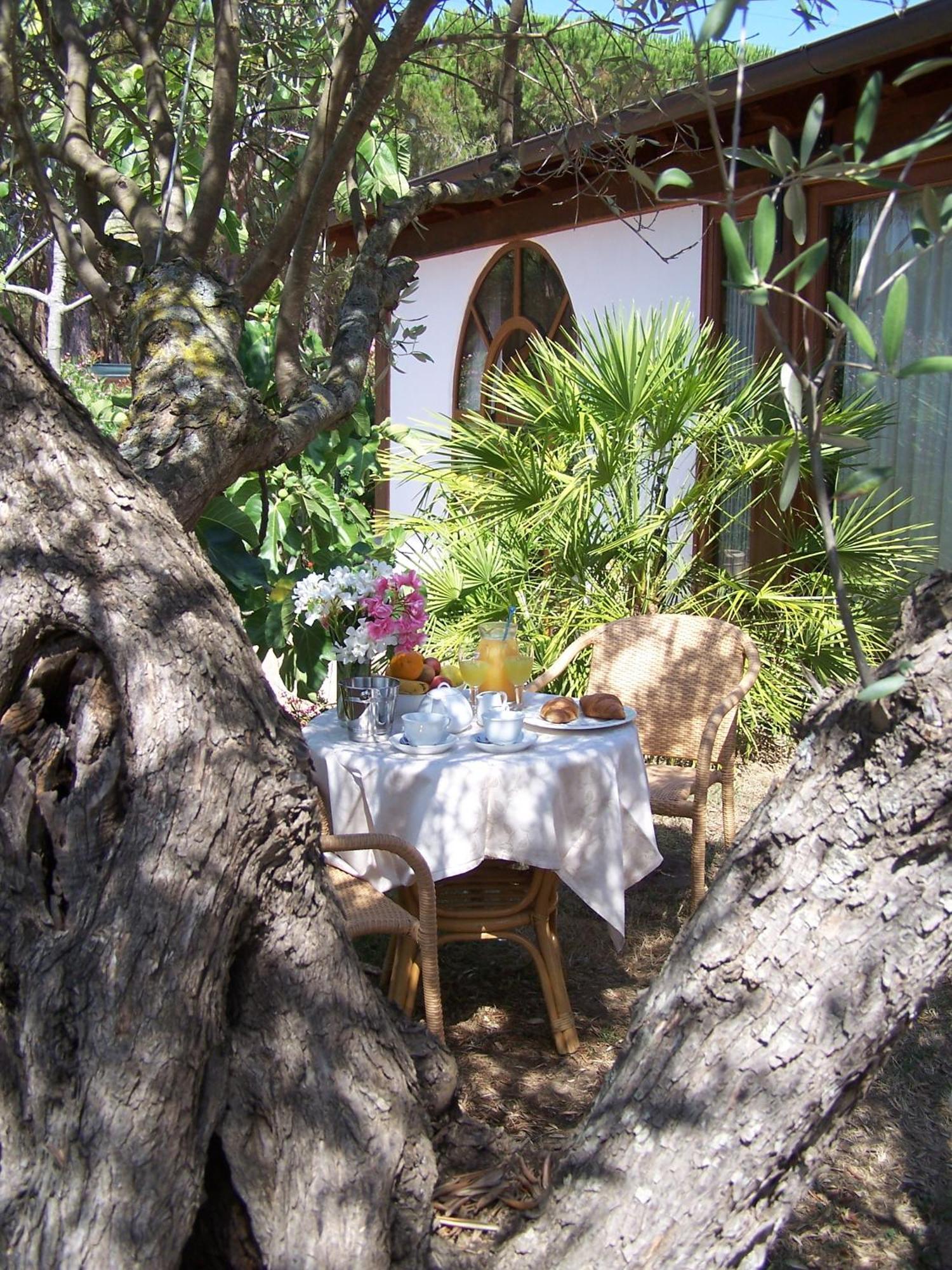 Hotel Club Ragno D'Oro Olbia Tempio Екстер'єр фото